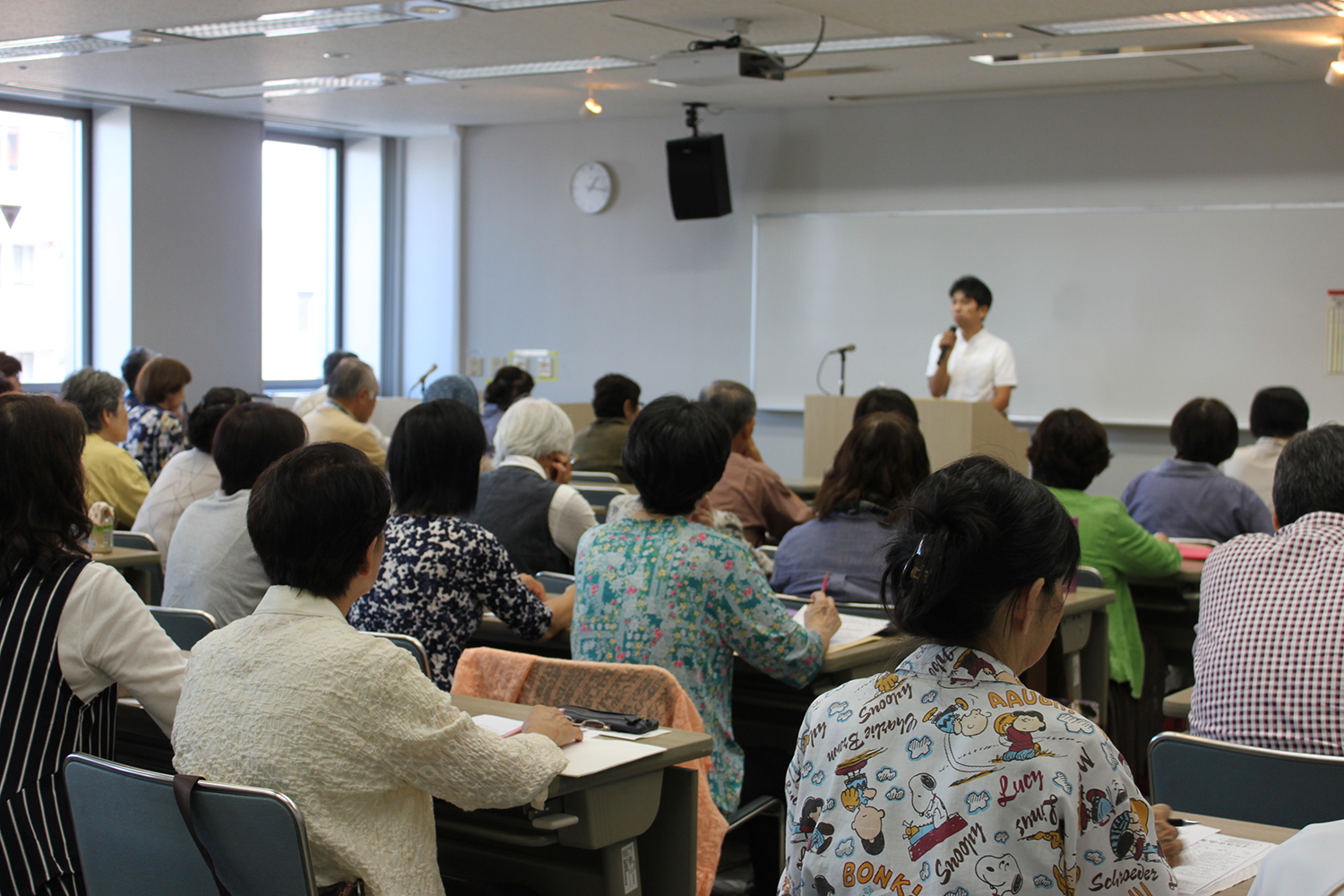平成28年度フォローアップ研修会「子どもの心と大人の役割」を開催しました