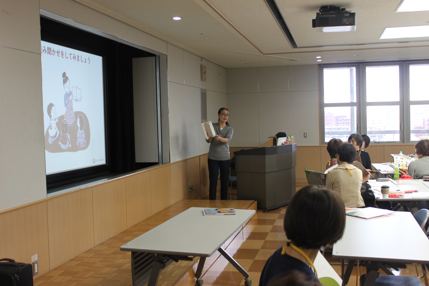 平成29年度ふくおか子育てマイスター認定研修会　春日会場からスタートしました