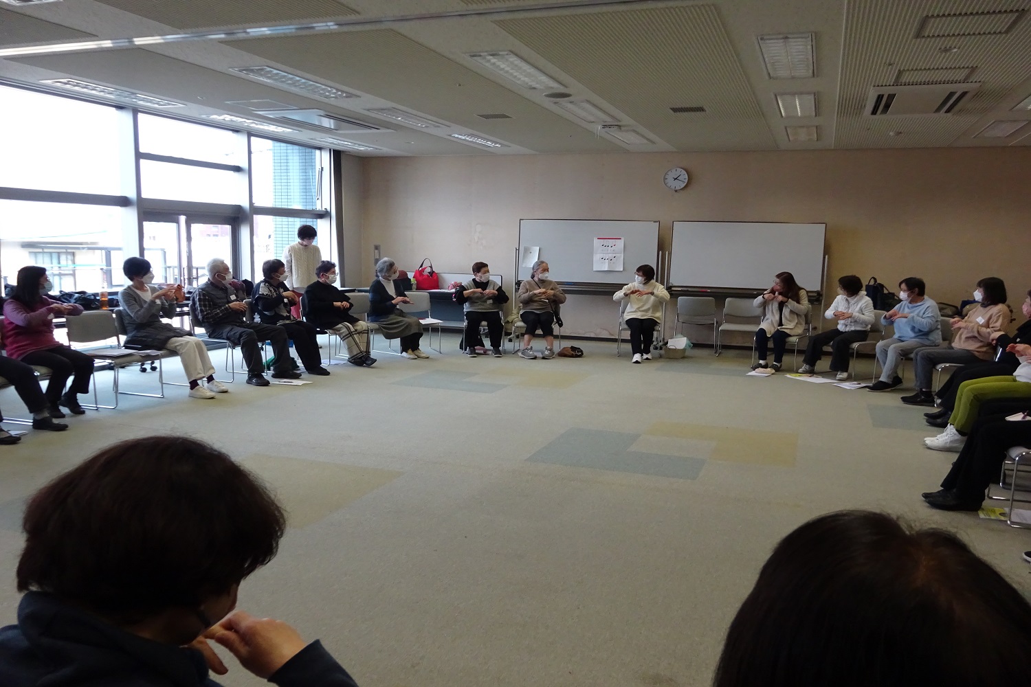 令和4年度第2回ふくおか子育てマイスターフォローアップ研修会「わらべうたで遊ぼう」を開催しました